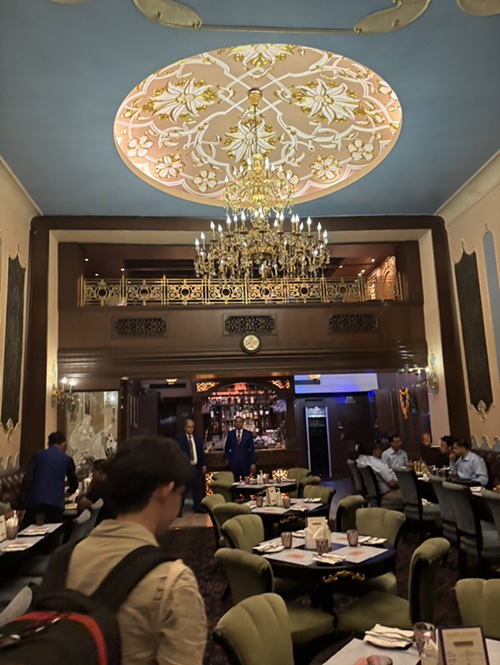 united coffee 店内